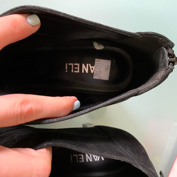 Awesome like-new suede ombré heel booties🖤 - Picture 9 of 14